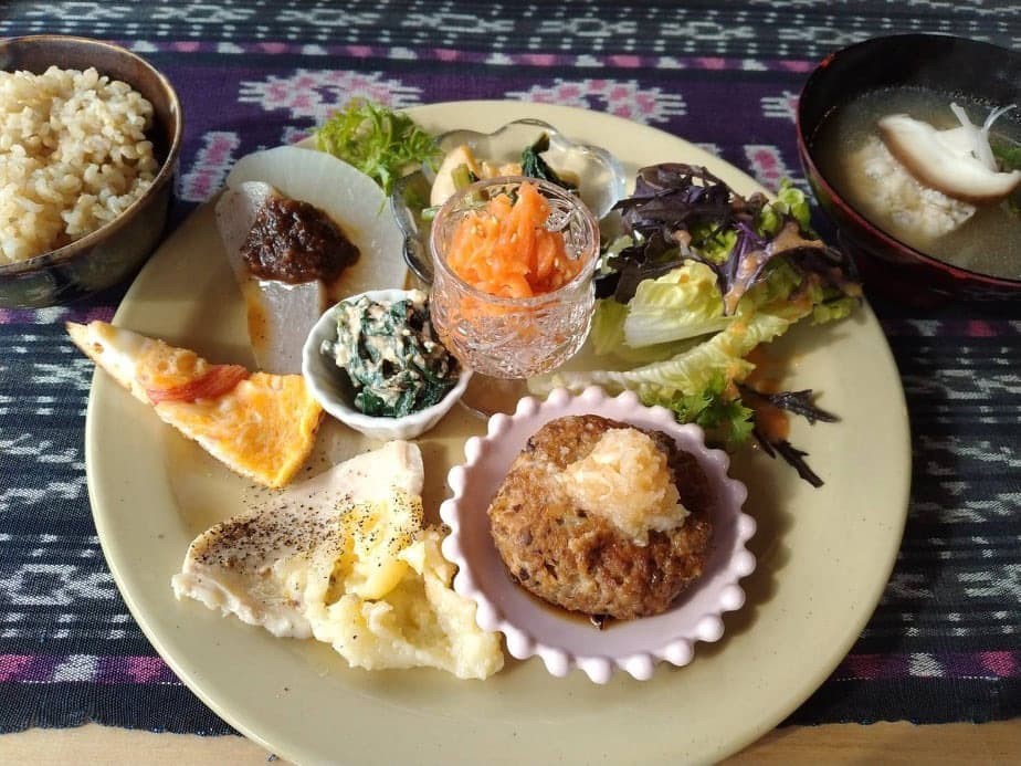 鳥取県鳥取市にある『えばこGOHAN』の店内の様子