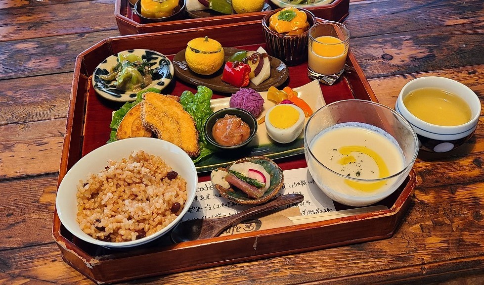鳥取県八頭町にある古民家カフェ『kimu cafe』のメニュー