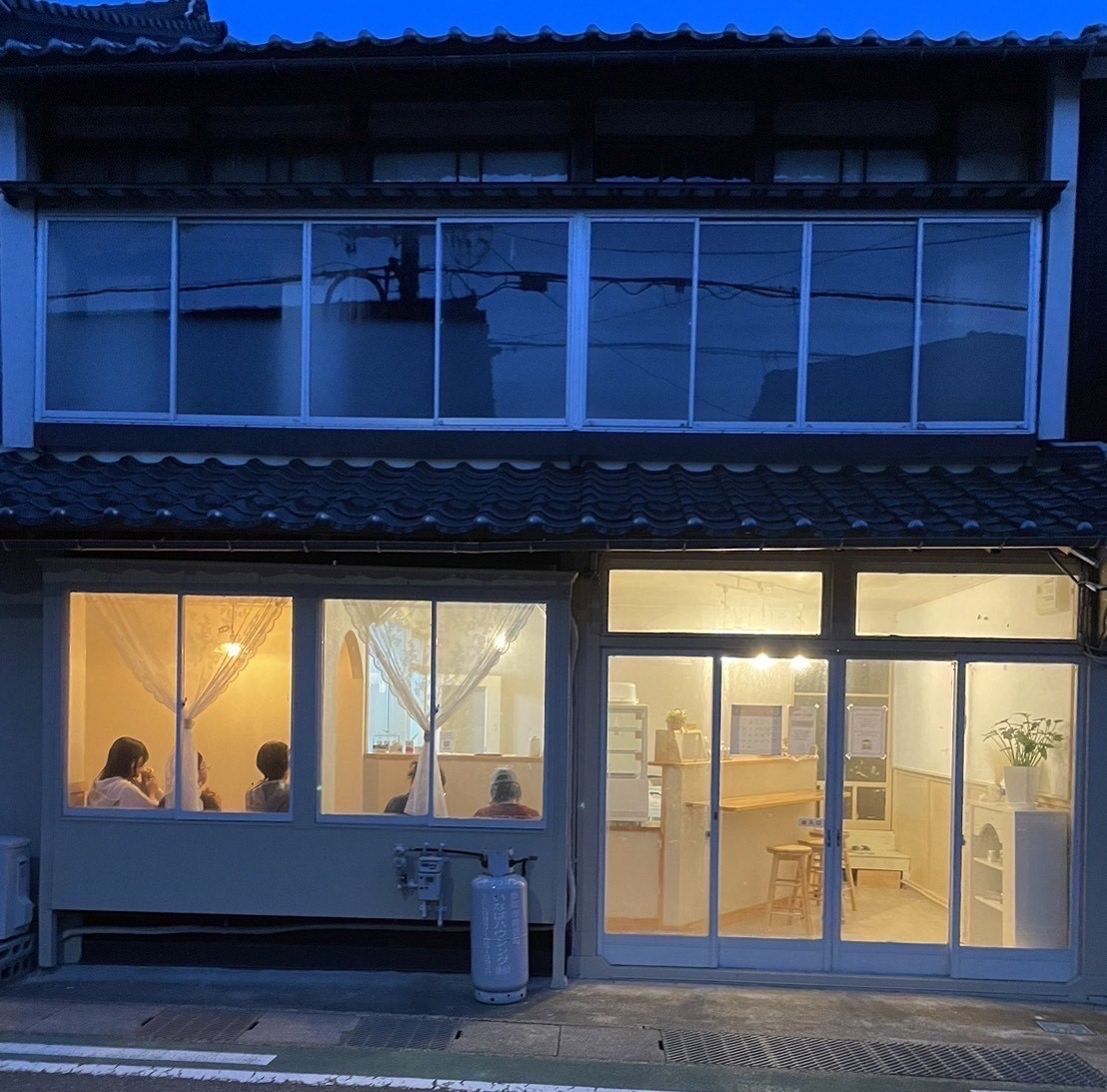 鳥取県鳥取市にある『283crepe』の外観