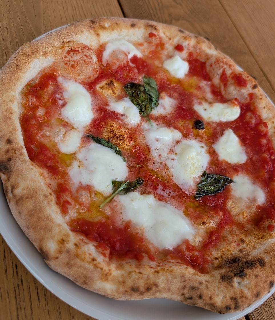 島根県松江市にオープンした『Pizzeria R』のピザ