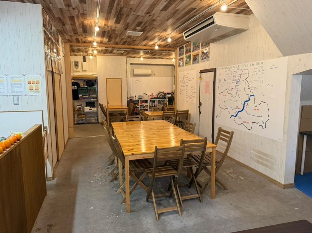 島根県川本町にある『YOYO珈琲』の店内の様子