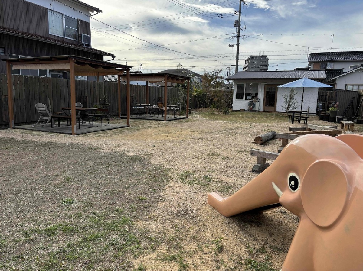 鳥取県境港市にオープンした『お庭カフェbriller』の庭