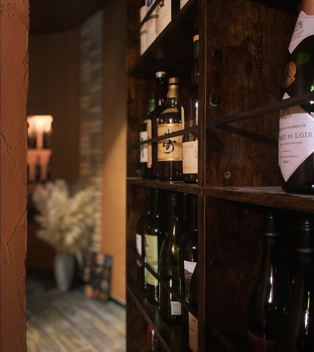 島根県松江市にオープンしたバー『bar the Garden』の店内の様子