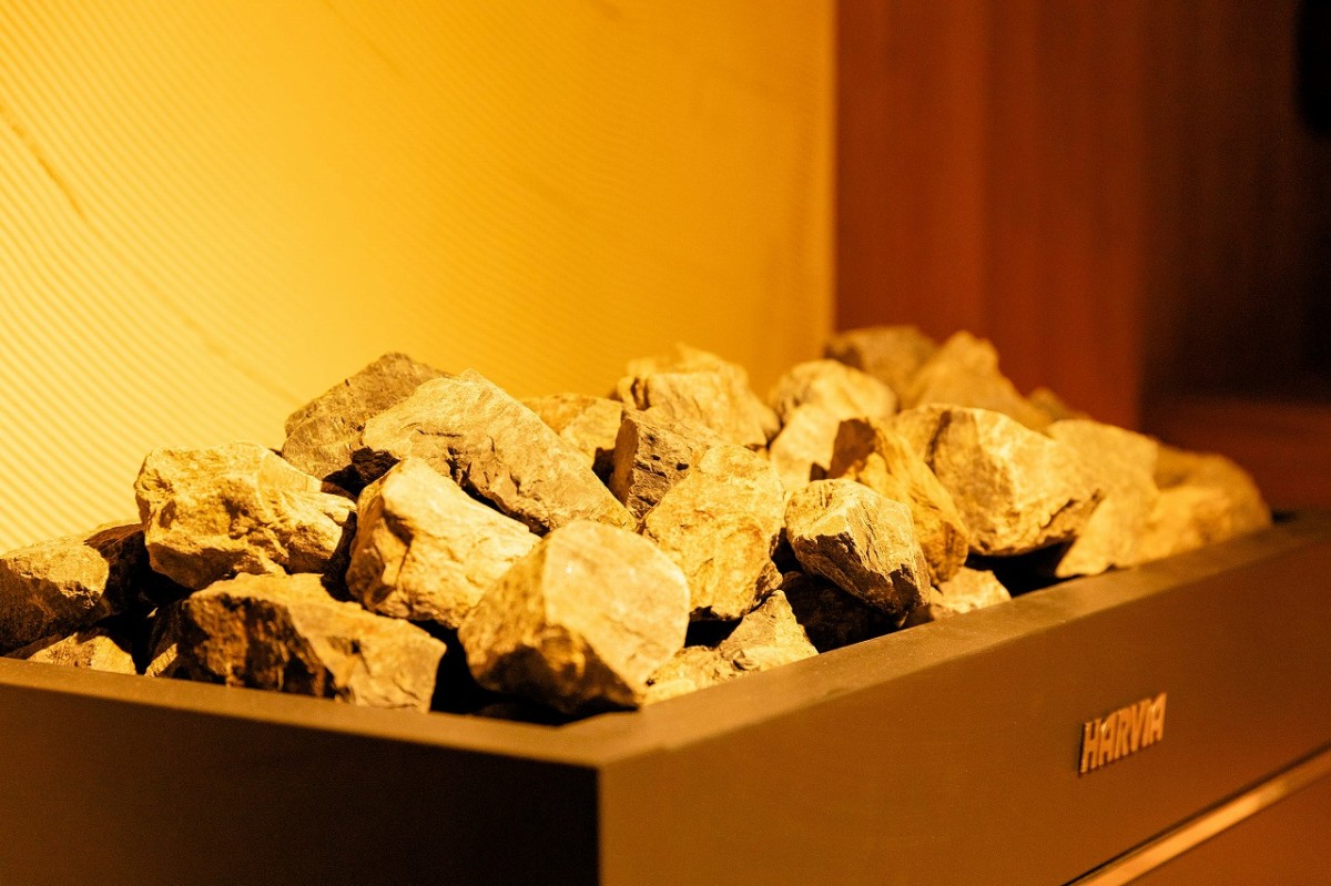 鳥取県鳥取市の日帰り温泉施設『湯谷荘』のサウナ施設内の様子