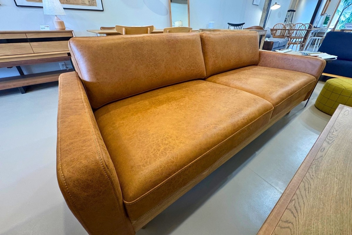 島根県出雲市「本町商店街」に移転したインテリアショップ『ニューインテリア』の商品