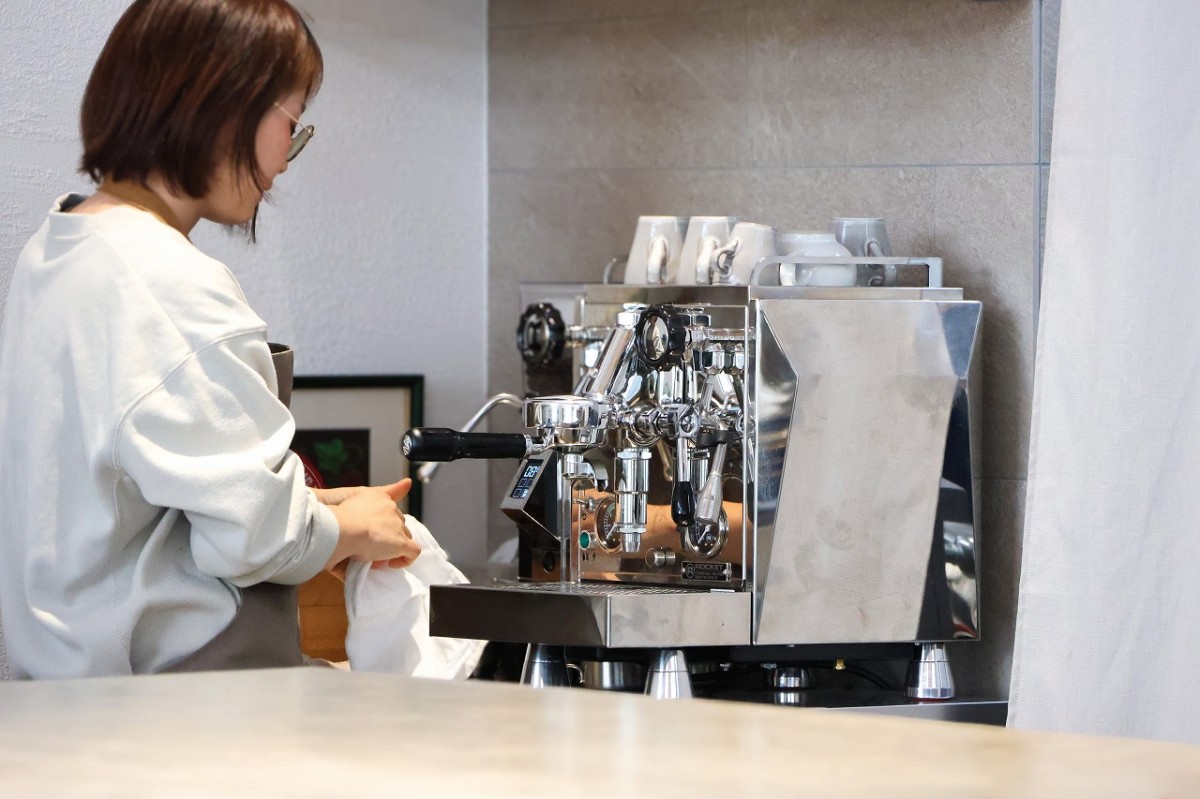 島根県益田市にオープンしたレストラン『Più（ピウ）』の店内の様子