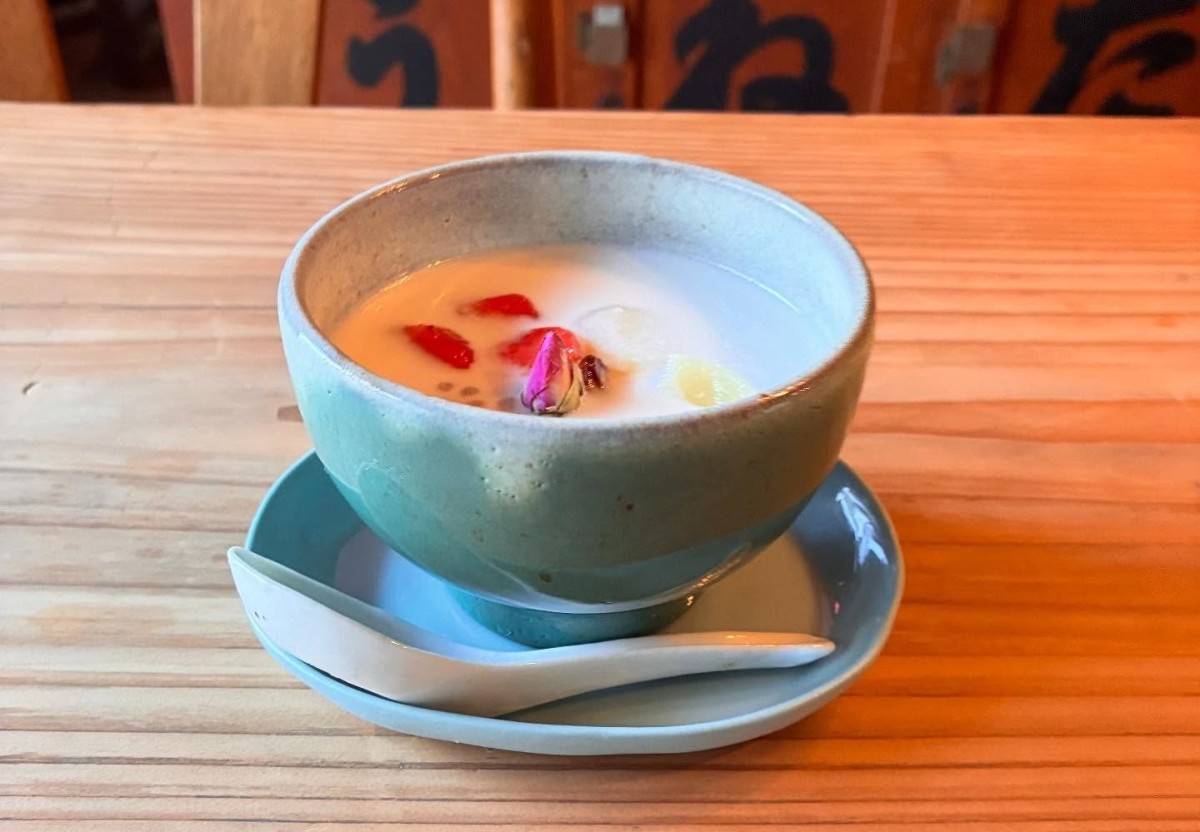 鳥取県倉吉市のフォー専門店『フォー屋れんげ』のスイーツメニュー