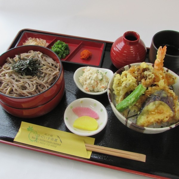 島根県飯南町にある『うぐいす茶屋』のメニュー