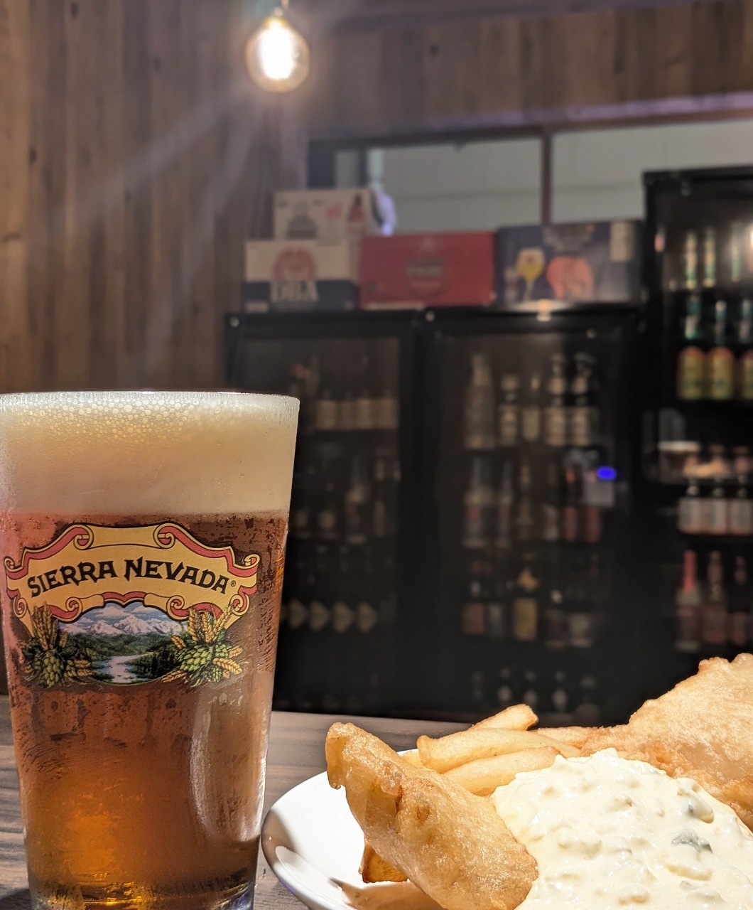 島根県松江市にオープンした『ワールドビアキッチン』のビールと料理