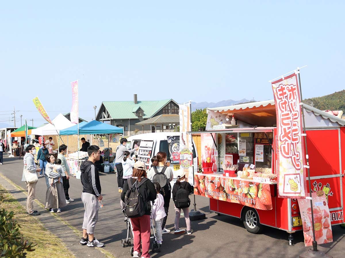 出雲市で開催されるイベント「ゴビウスだんだんまつり2025」の昨年開催時の様子