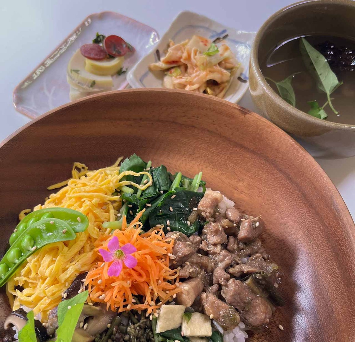 島根県出雲市にオープンしたカフェ『和herb cafe&amp;lab 8mon』の料理