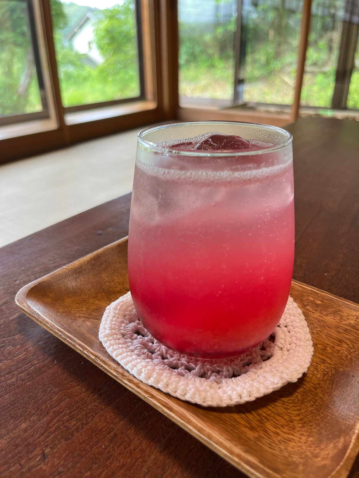 島根県出雲市にオープンしたカフェ『和herb cafe&amp;lab 8mon』のドリンク