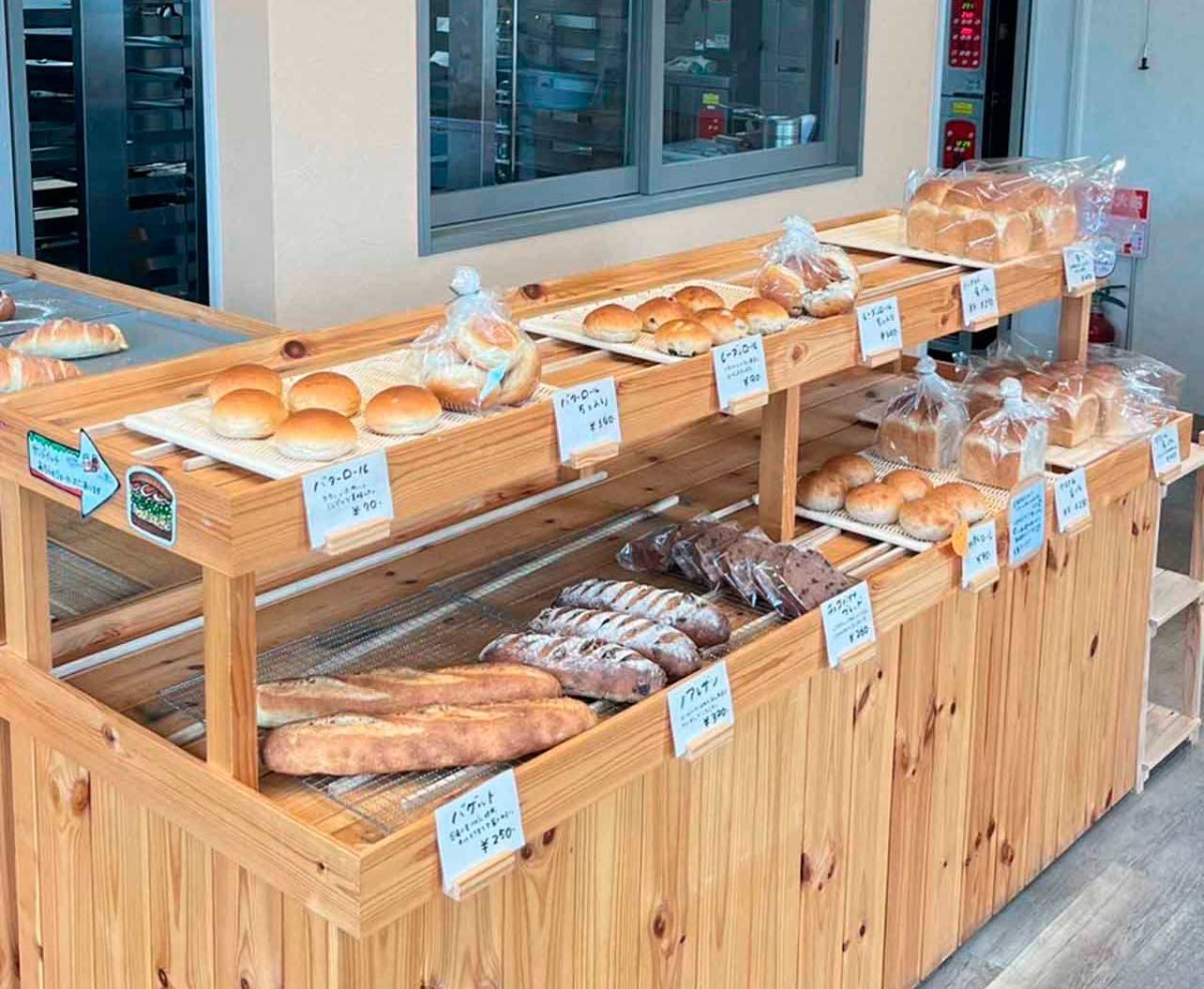 島根県松江市にオープンした『Bake House HARVEST』の内観