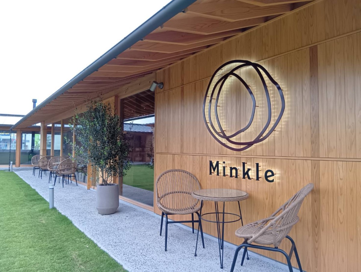 島根県出雲市にオープンした『Minkle』の外観