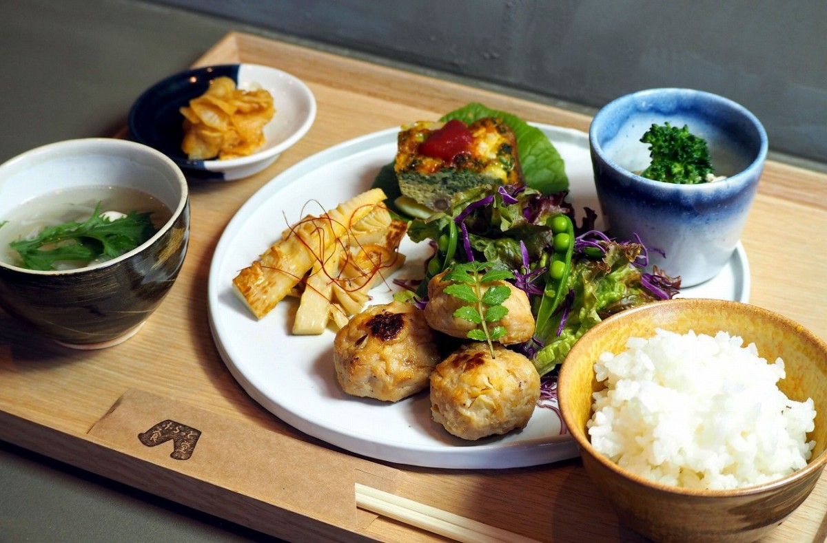 鳥取県米子市にオープンした『ふらっと食堂』の料理