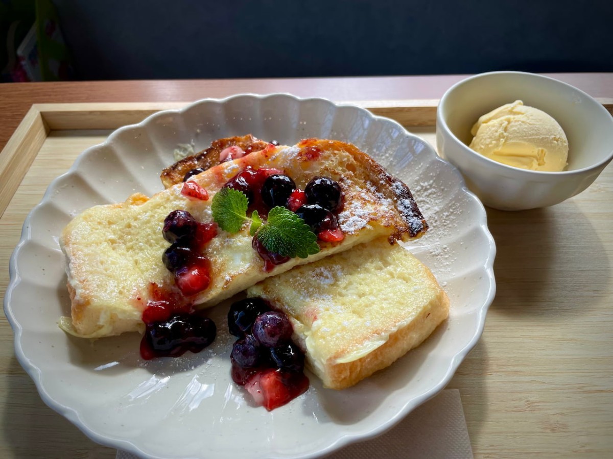 鳥取県倉吉市にオープンした『T-ROOM CAFE + BAR』のフレンチトースト