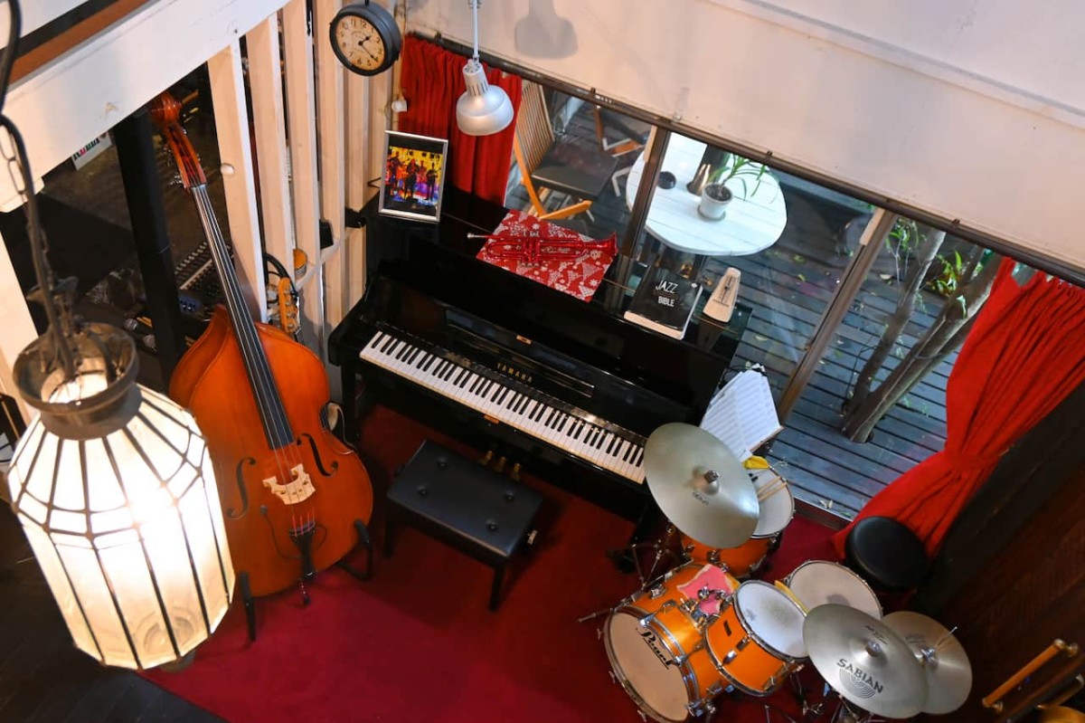 米子市の隠れ家『Zoojaクラブ』の内観