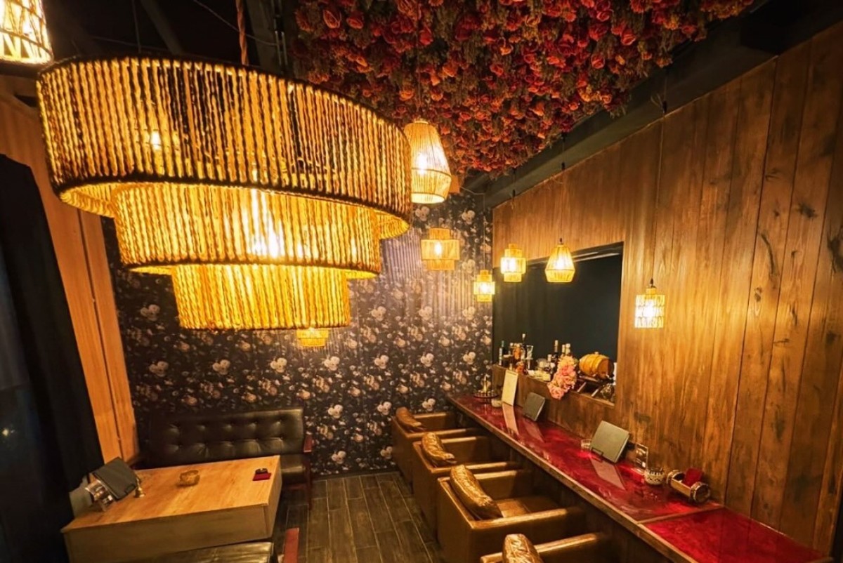 島根県松江市にオープンした『bar the Garden』の内観