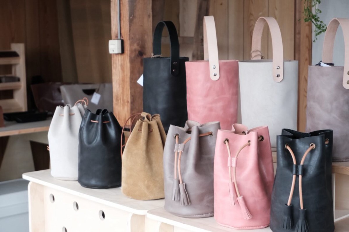 安来市『EASTWOOD レザー&amp;クラフツ』のバッグ