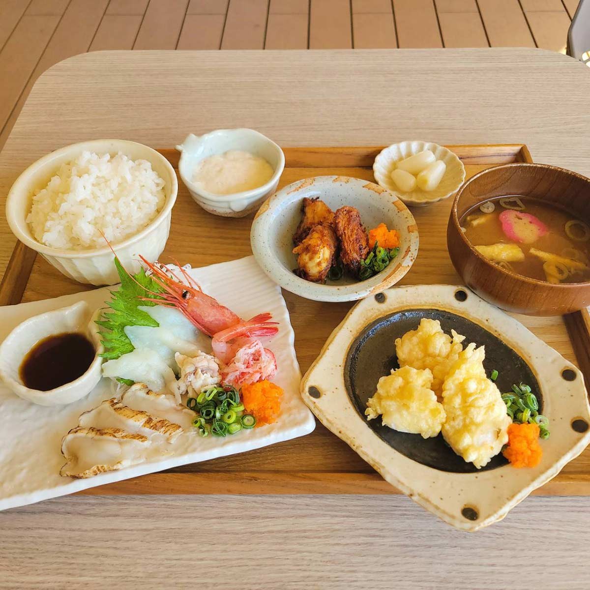 『道の駅ほうじょう』の「ふぐのフフフッ定食」