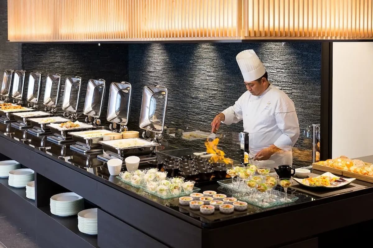 島根県松江市のバイキングレストラン『松江エクセルホテル東急・レストランモソロ』のライブキッチン