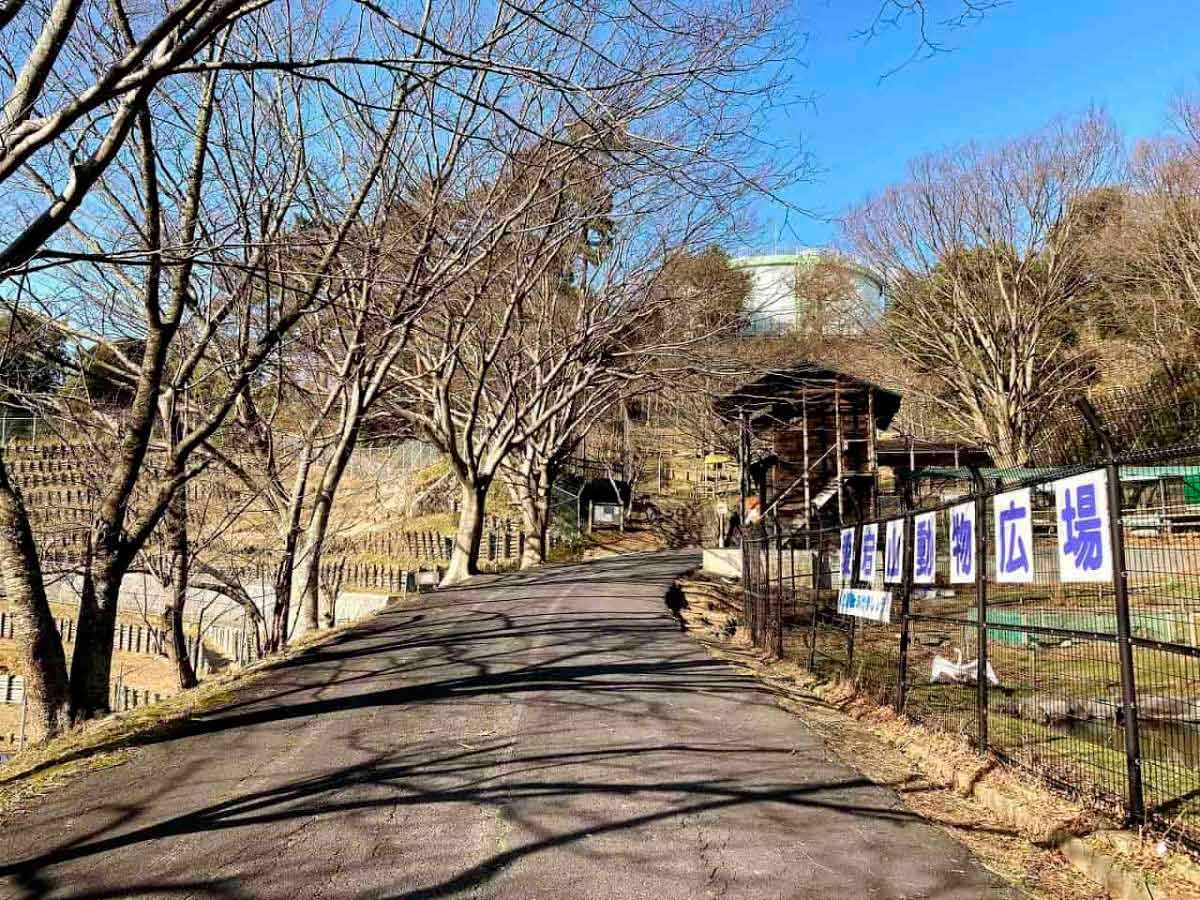島根県出雲市の『愛宕山公園』の入り口