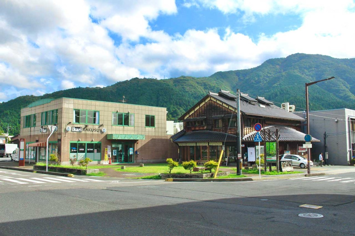 鳥取県八頭郡智頭町で開催されるイベント「第1回 智頭ふるもの市」のイメージ