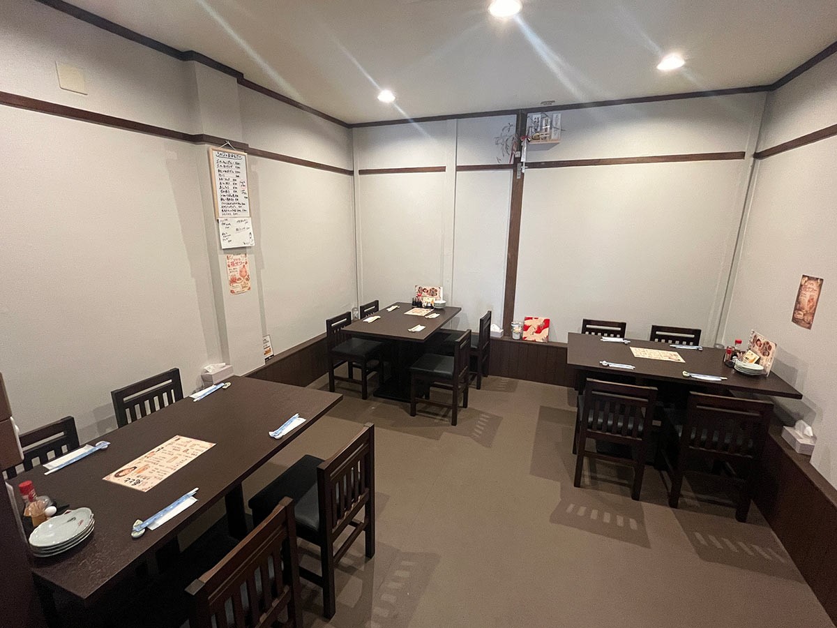 鳥取県米子市にある『お晩菜 兎とと』の内観
