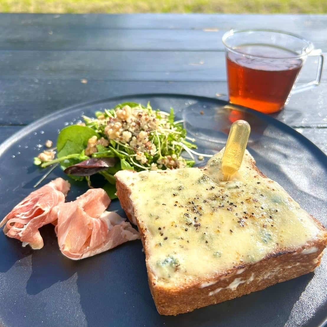鳥取県米子市にあるベーカリー『Boulangerie le Lien』で提供しているパンモーニング