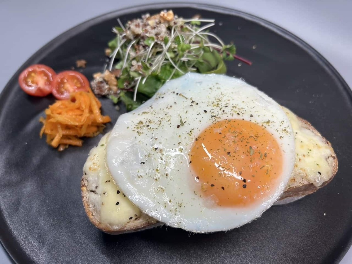 鳥取県米子市にあるベーカリー『Boulangerie le Lien』で提供しているパンモーニング