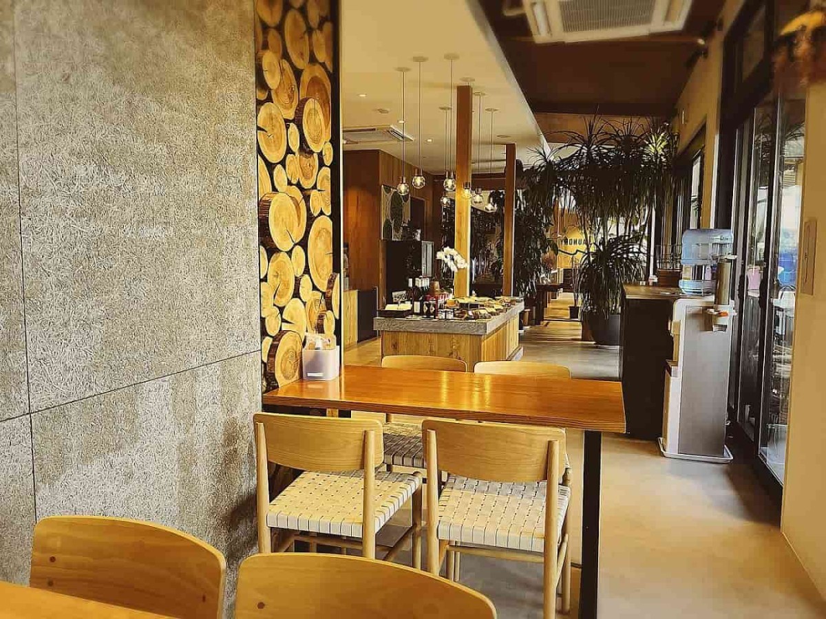 鳥取県西伯郡大山町にある『Matsumoto CHEESECAKE DAISEN』の店内