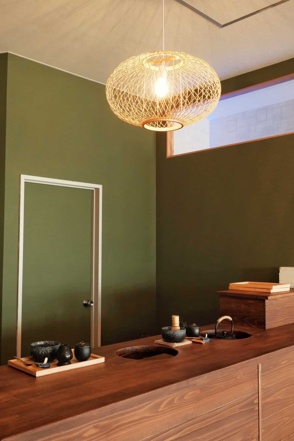 島根県出雲市にあるカフェ『matcha off』の店内
