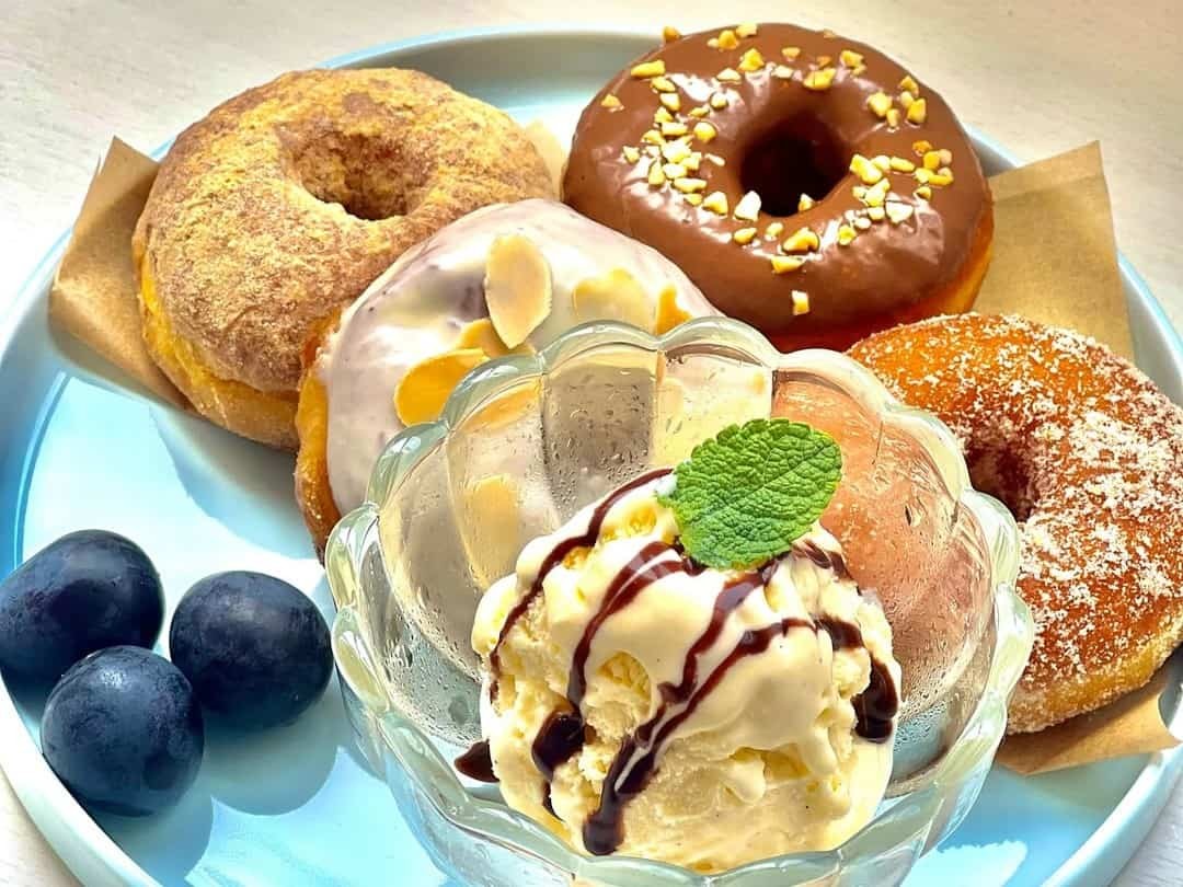 島根県江津駅前にあるドーナツ専門店『BLUE-G DONUT＆CAFE』で提供しているドーナツプレート