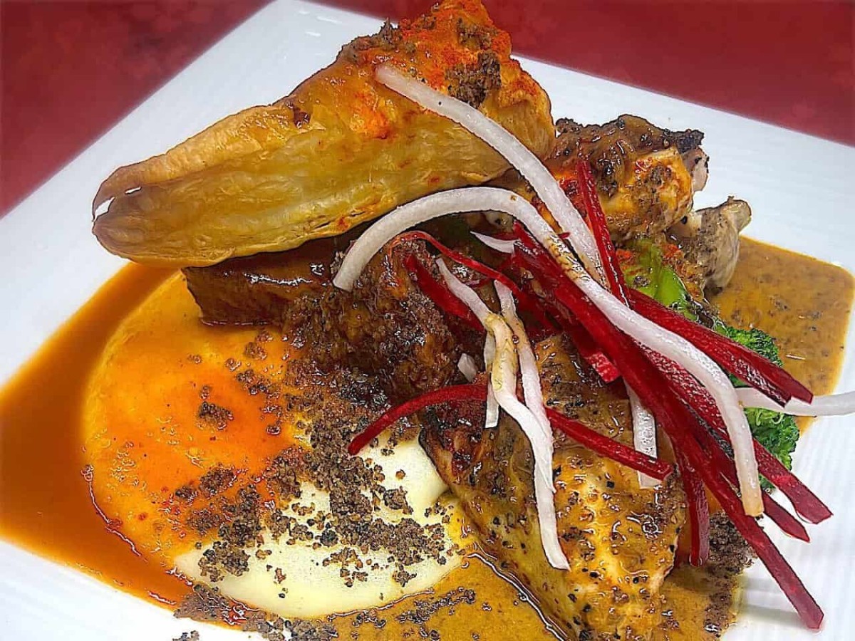 鳥取県米子市『レンガ屋』で提供する夜のコース「ディナーA」の肉料理の一例