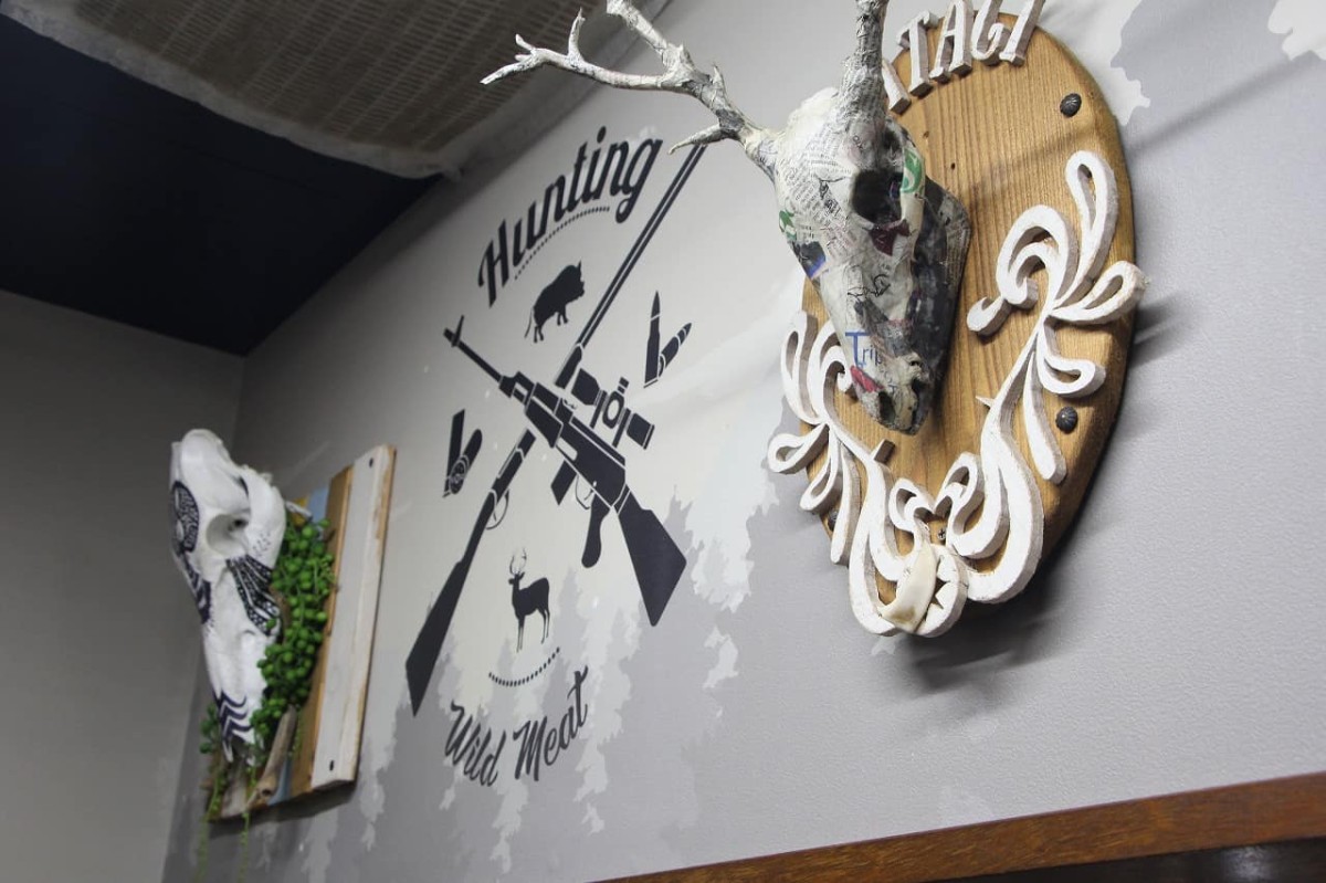 島根県松江市伊勢宮にある『叉鬼の焼肉酒場』の店内