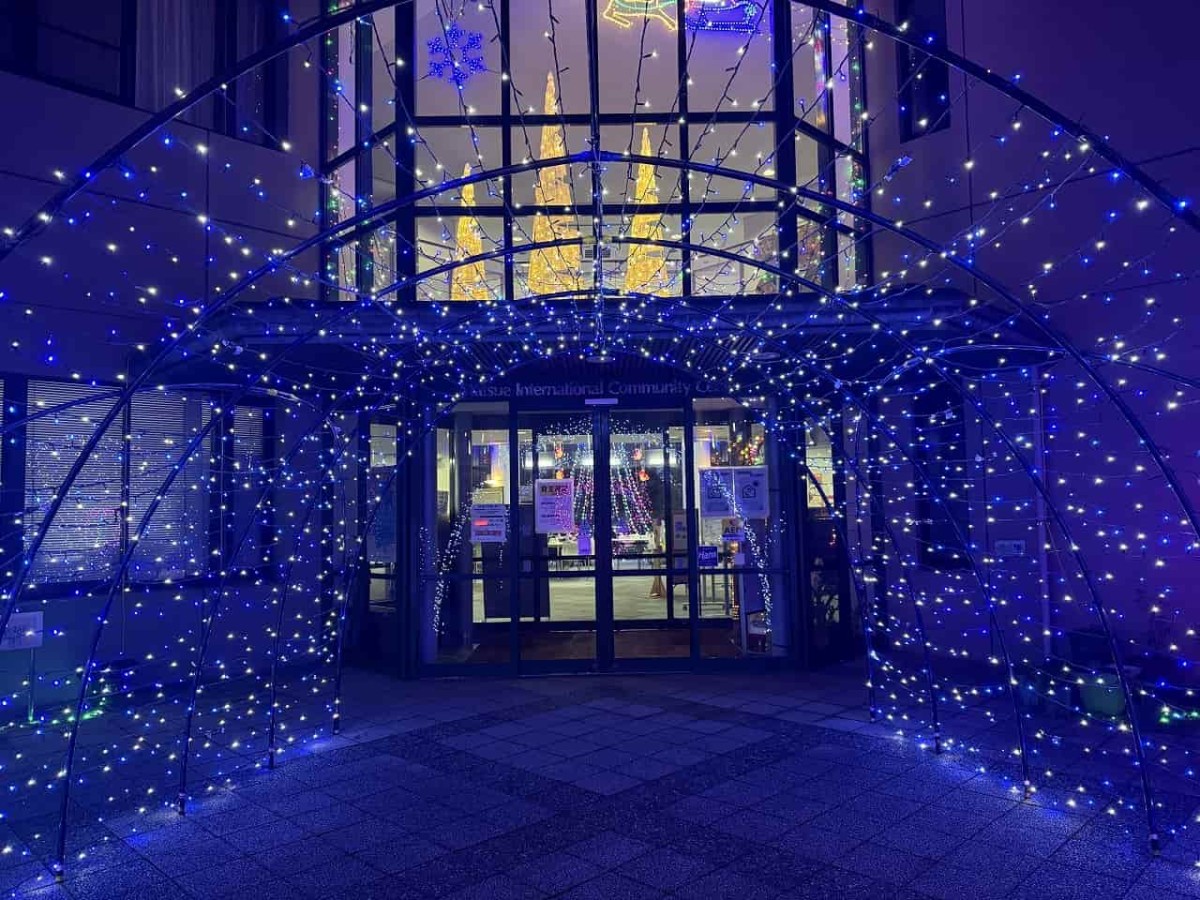 島根県松江市にある川津公民館（松江国際交流会館）のイルミネーション