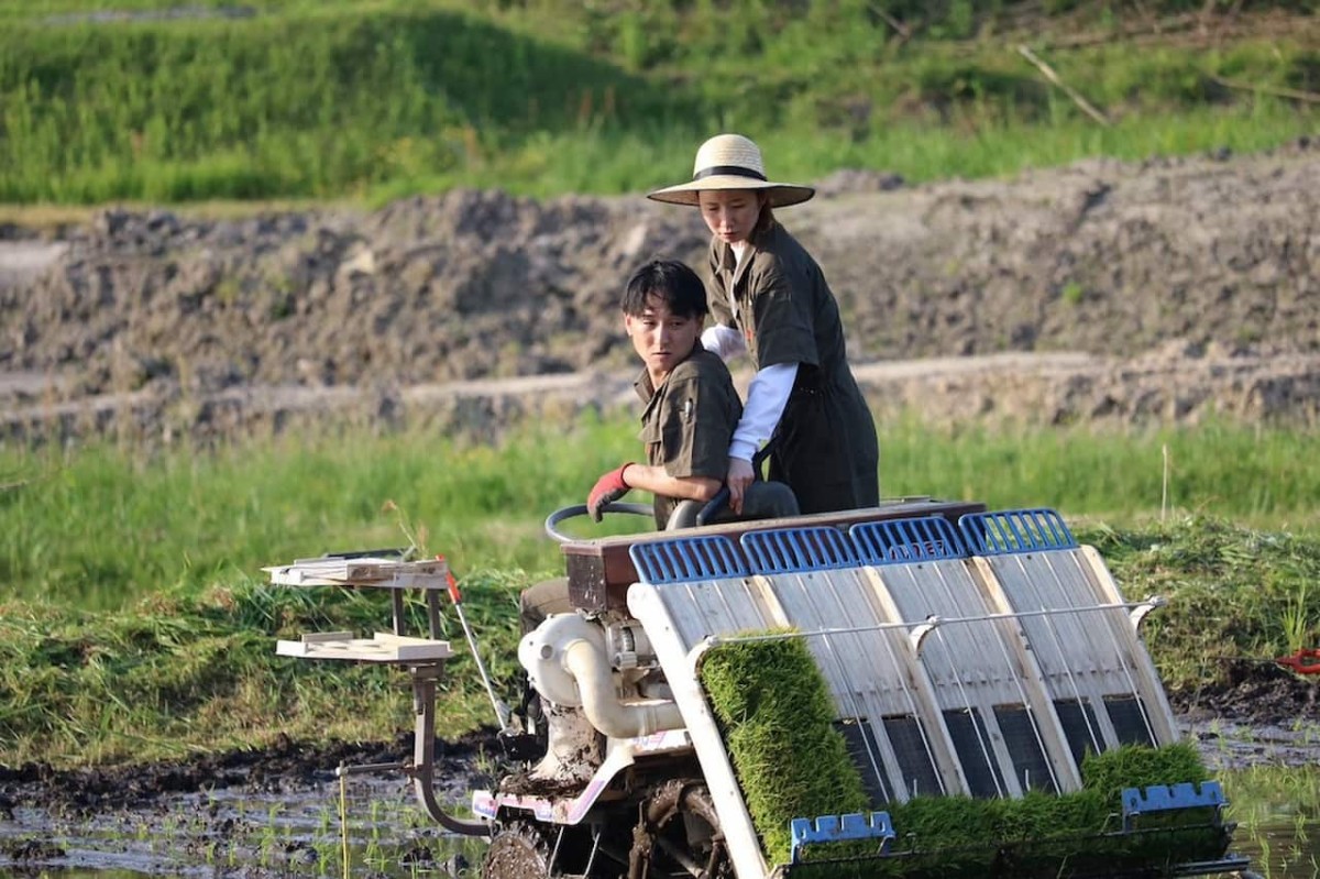 島根県安来市広瀬町で「御幣田米」を作る８代目と８代目の女将