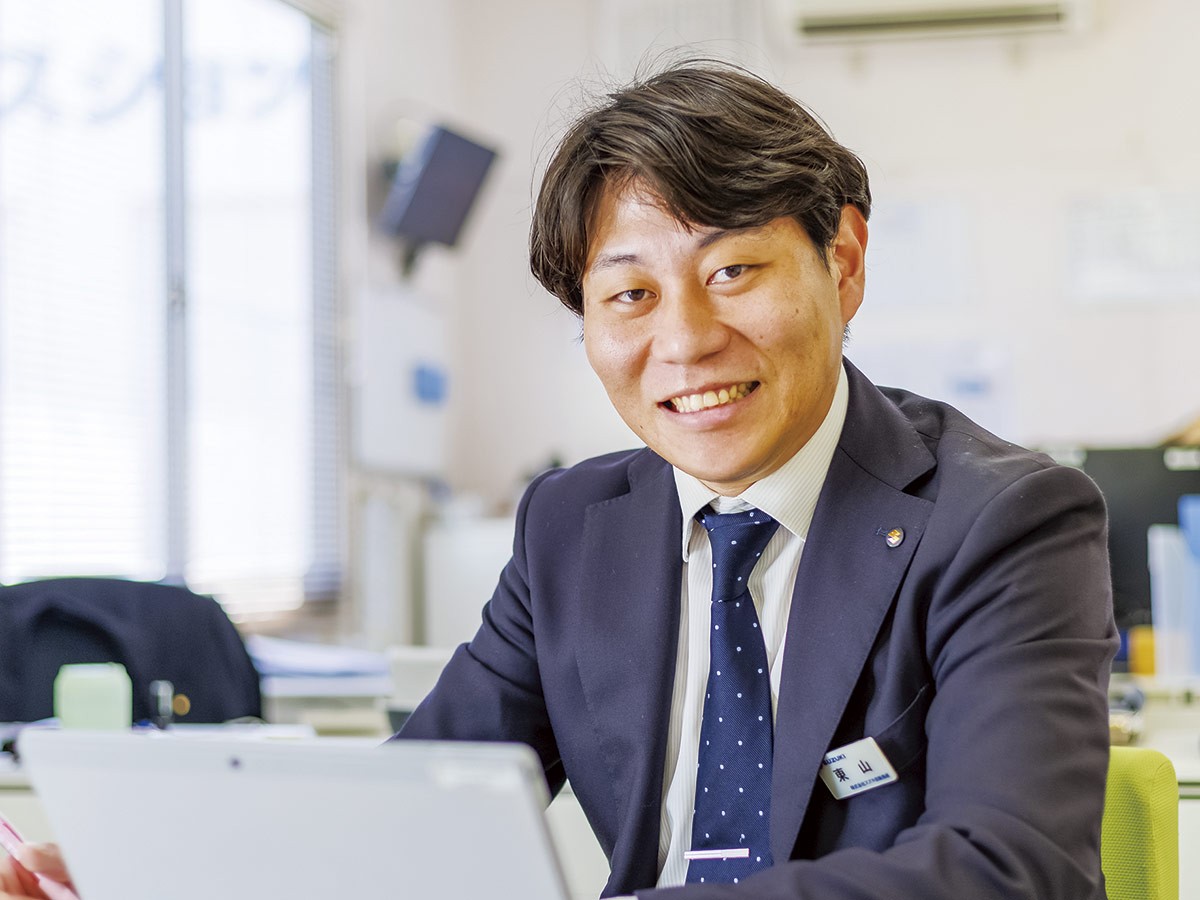 松江市「株式会社スズキ自販島根」のスタッフ