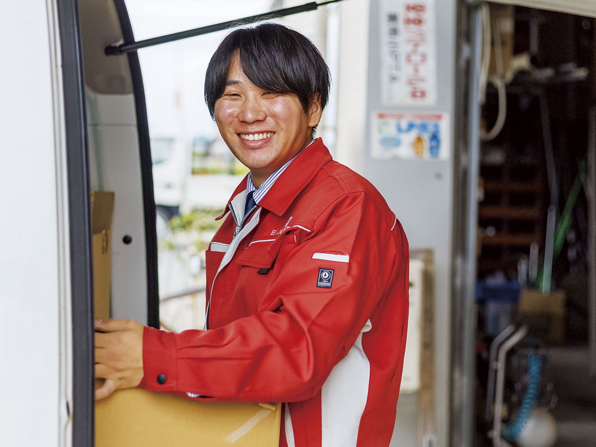 鳥取市「日ノ丸産業株式会社」のスタッフ