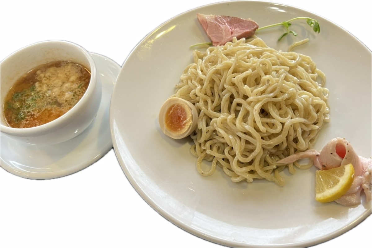 島根県出雲市の人気ラーメン店『かみあり製麺』の「海老塩つけ麺」