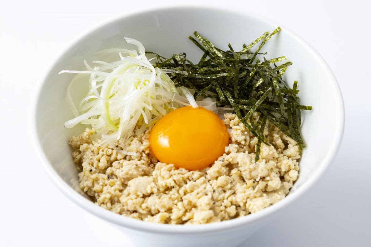 島根県出雲市にある『ゆめタウン出雲』内のラーメン店『麺処ぐり虎出雲店』で販売しているサイドメニュー「鶏塩丼」