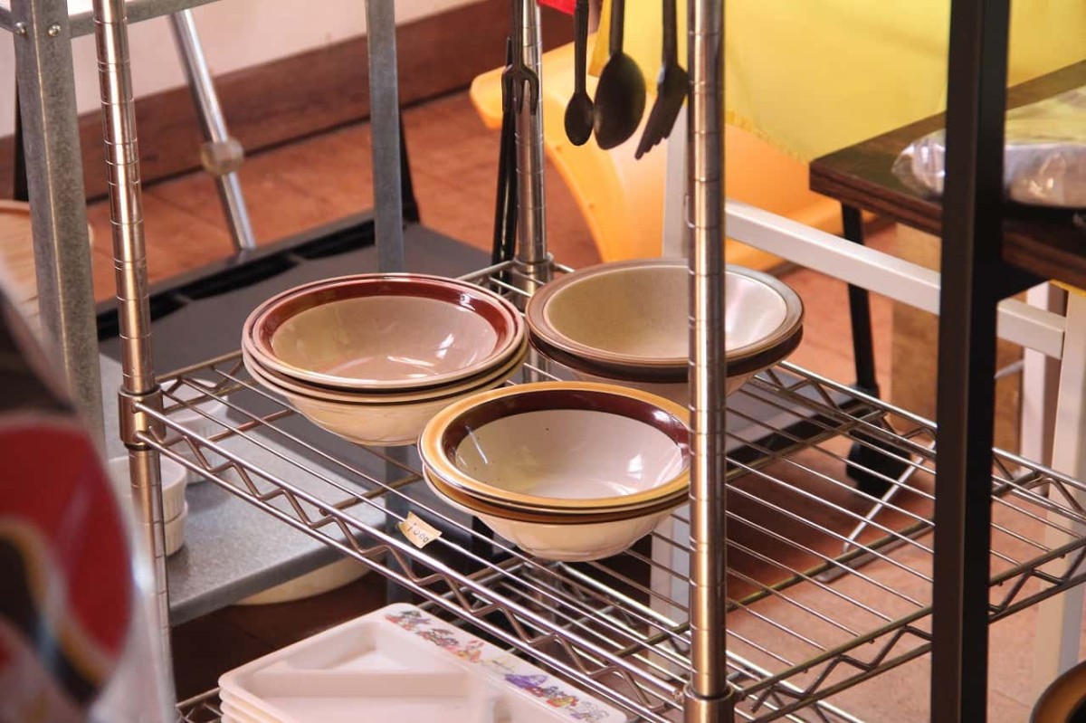 鳥取県境港市にあるハンバーガーショップ『sunny』の２階で販売している食器