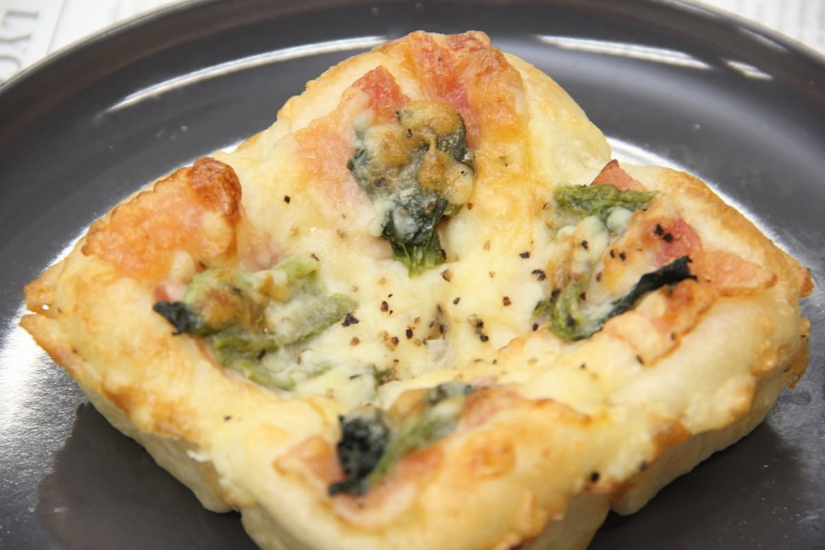 鳥取県米子市にある無人のパン屋『SMART BAKERY NONONA』で販売している春限定のパン