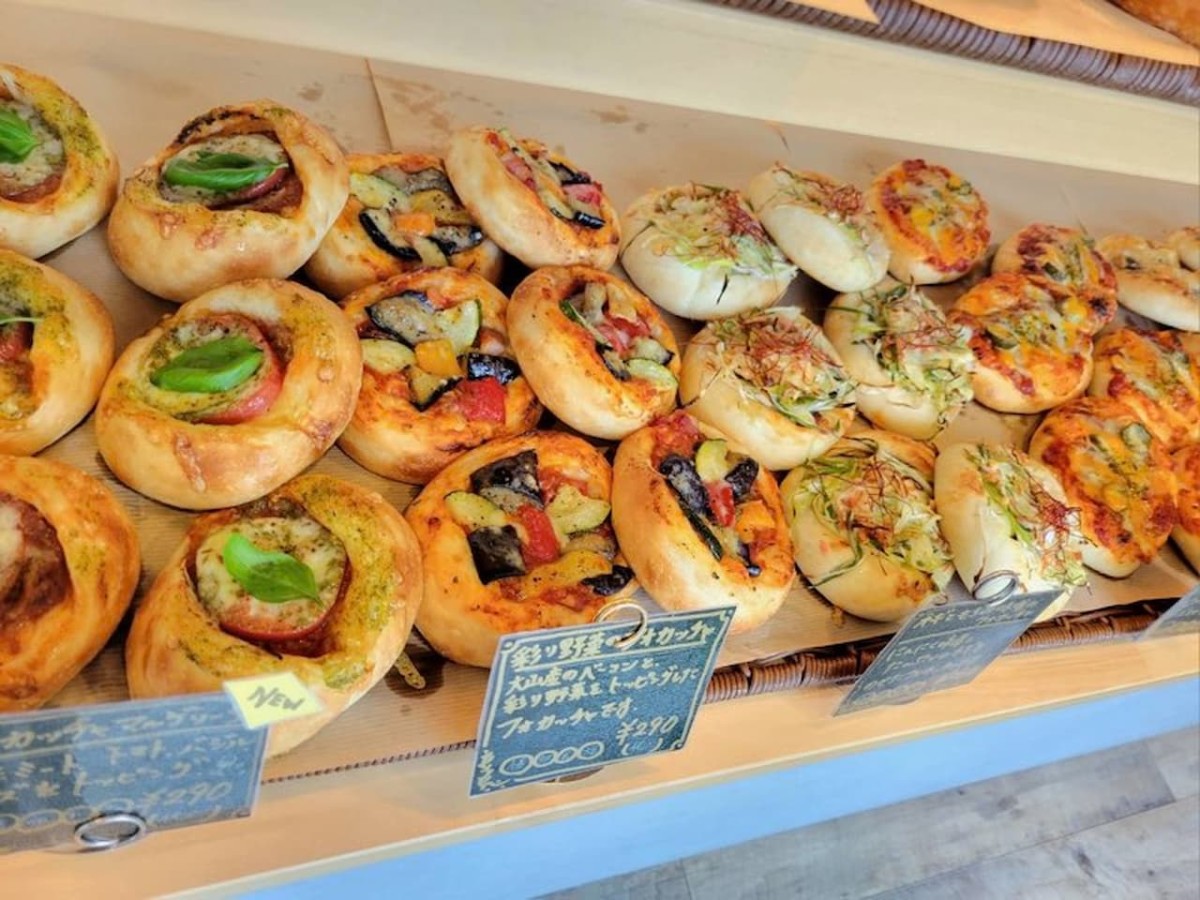 島根県松江市にあるベーカリー『Coccole（コッコレ）』で販売している彩り鮮やかなパン