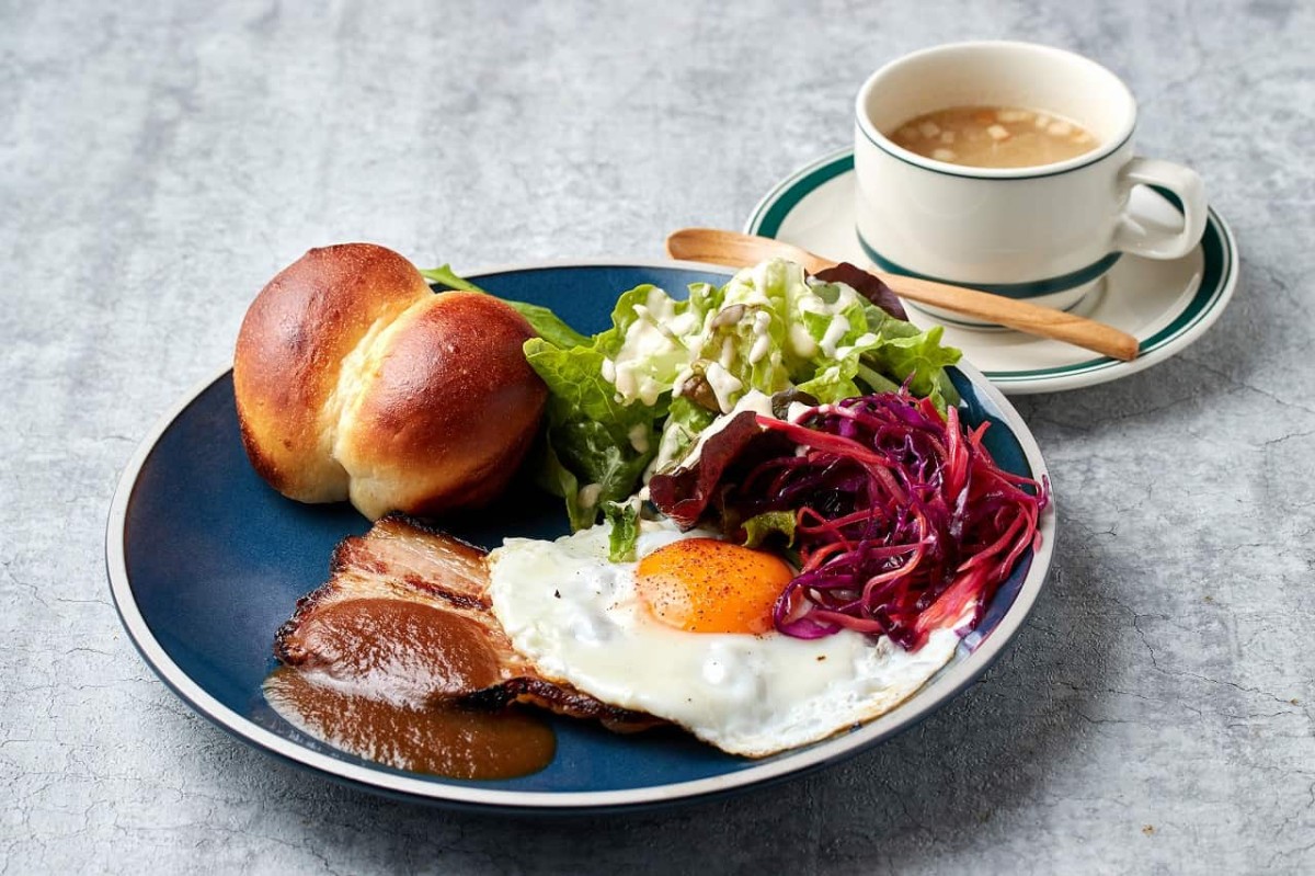 島根県出雲市にある『Caffe&amp;PizzaLOCALE』で販売している「本日のロカーレランチプレート」