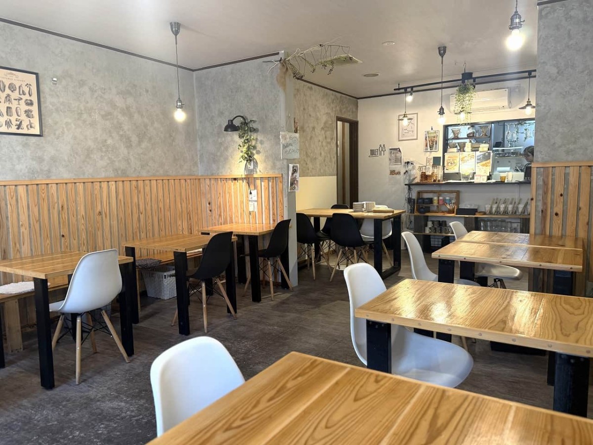鳥取県米子市にある『On Lento Cafe』の店内