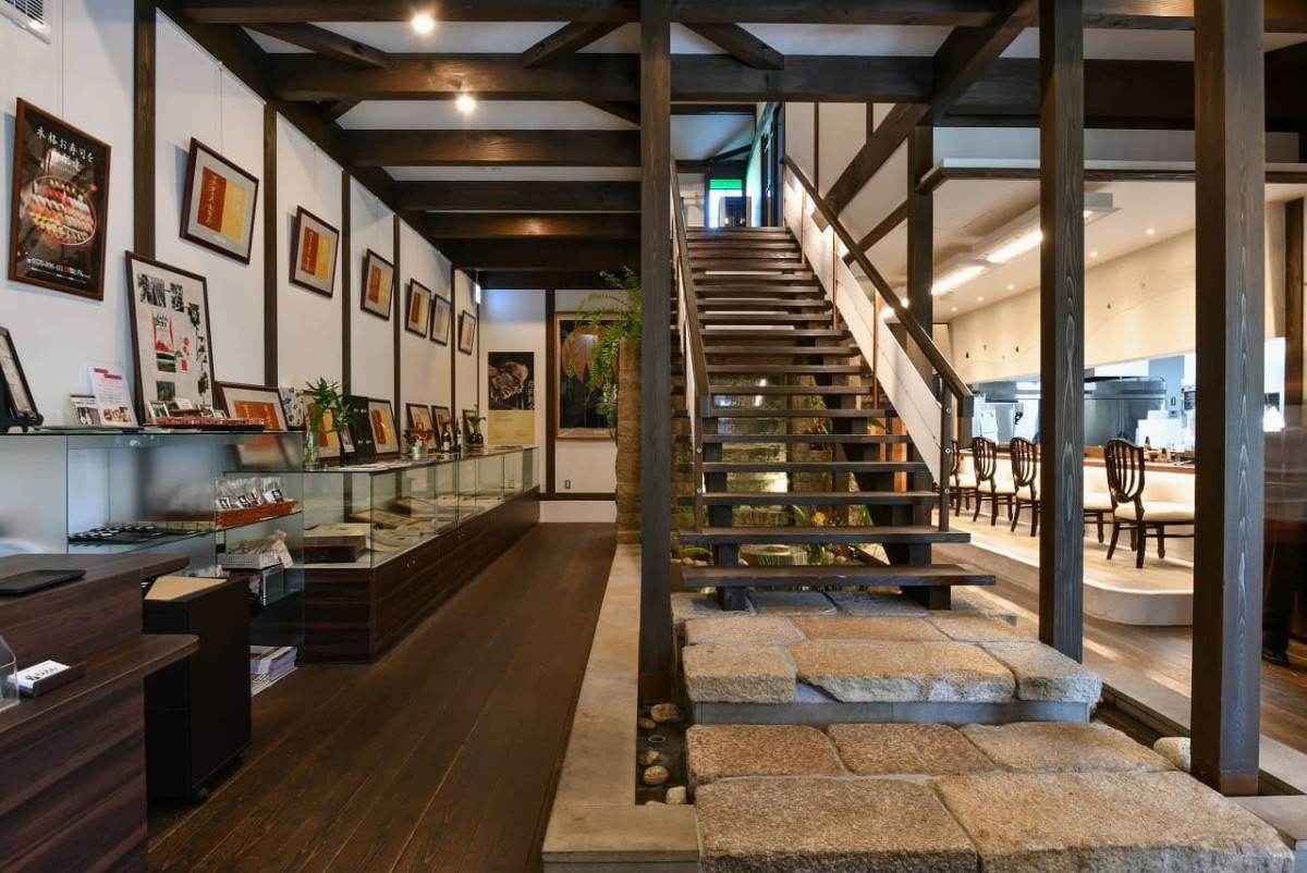 島根県松江市にある『ろんぢん松江本店』の店内