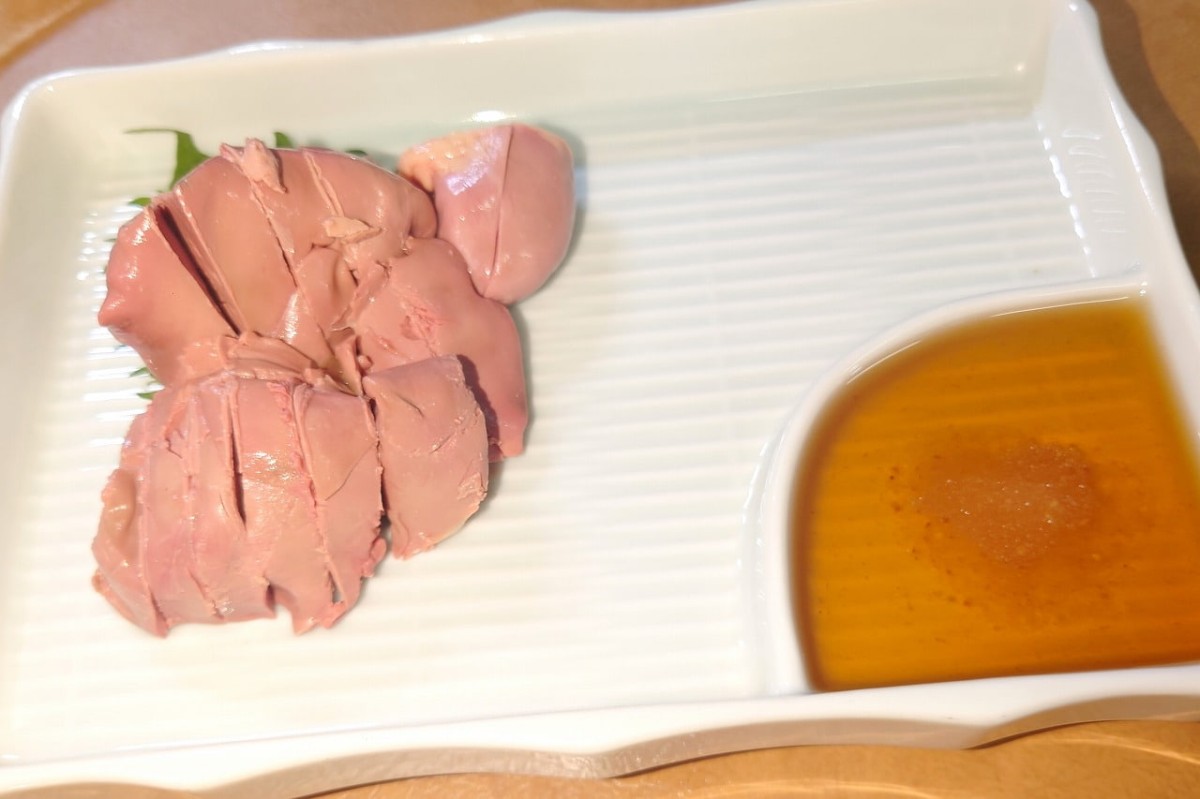 島根県松江市にある鶏料理専門店『かどや』で販売しているレバー