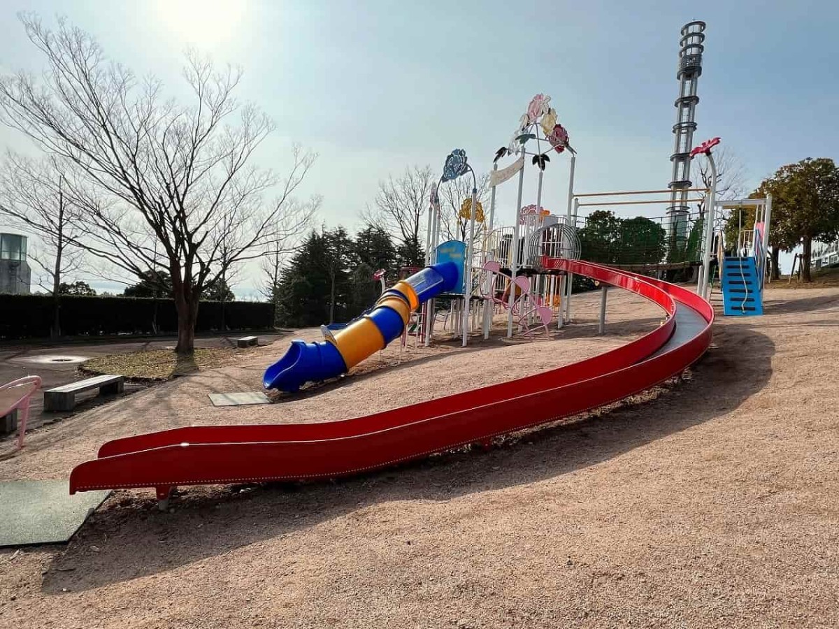 島根県松江市にある『大塚山公園』の遊具