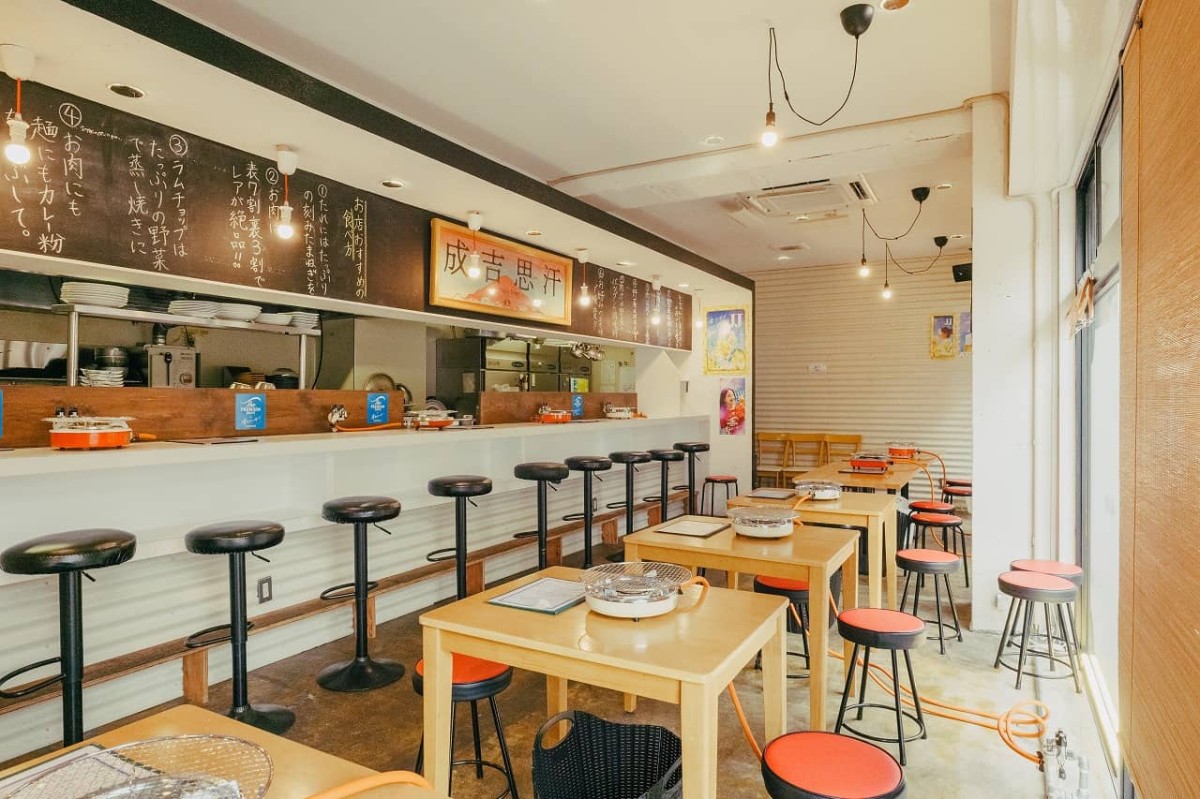 鳥取県米子市にある『とにかくにく』の店内